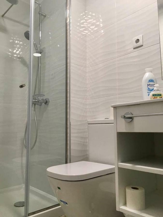 Quarto Triplo com Casa de Banho Privativa Premium